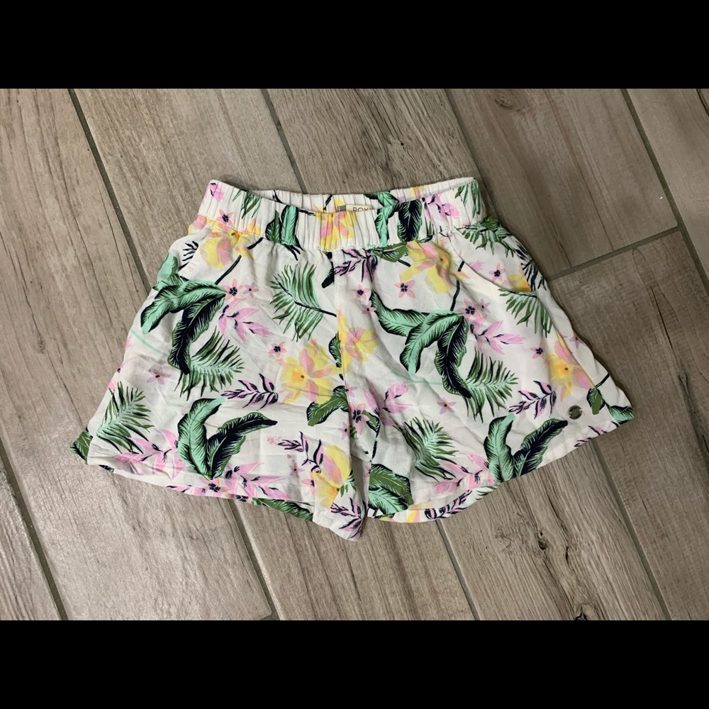 - Roxy girl’s shorts size 5